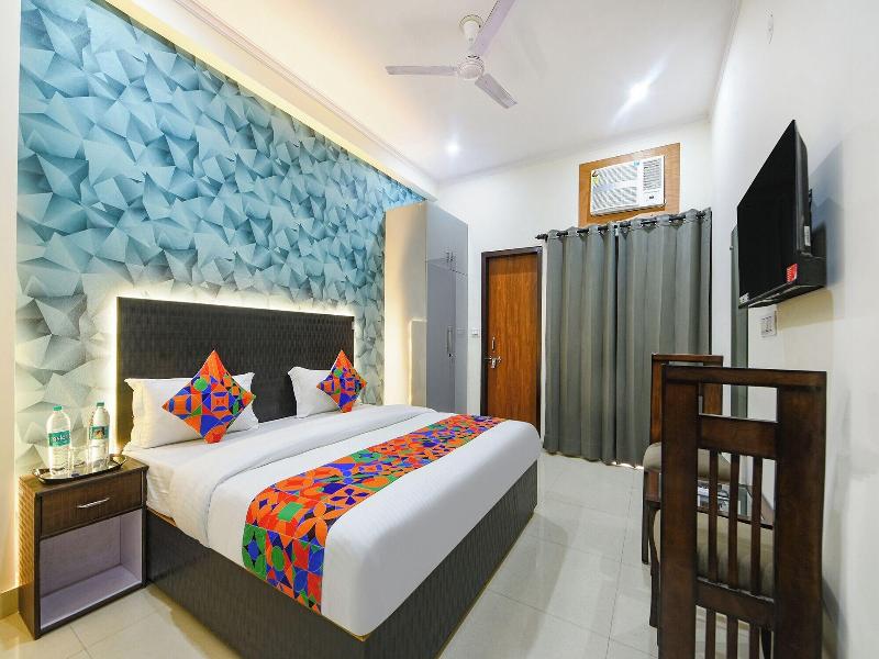 Fabhotel Vr Residency image