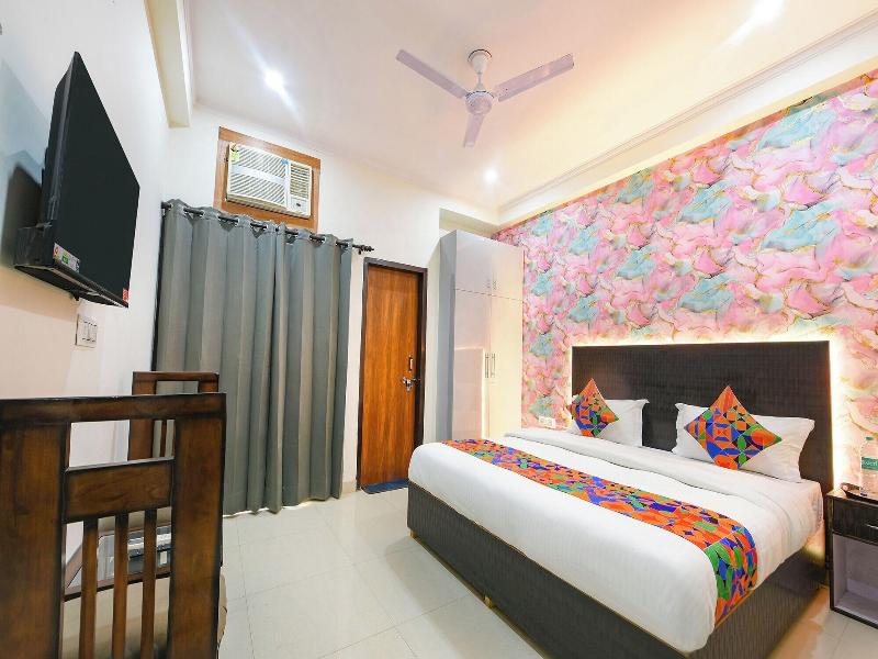 Fabhotel Vr Residency image