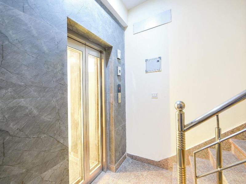 Fabhotel Vr Residency image
