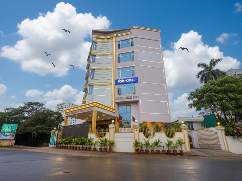 Fabhotel Chamiers Park image