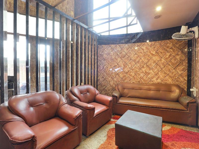 Fabhotel Chamiers Park image