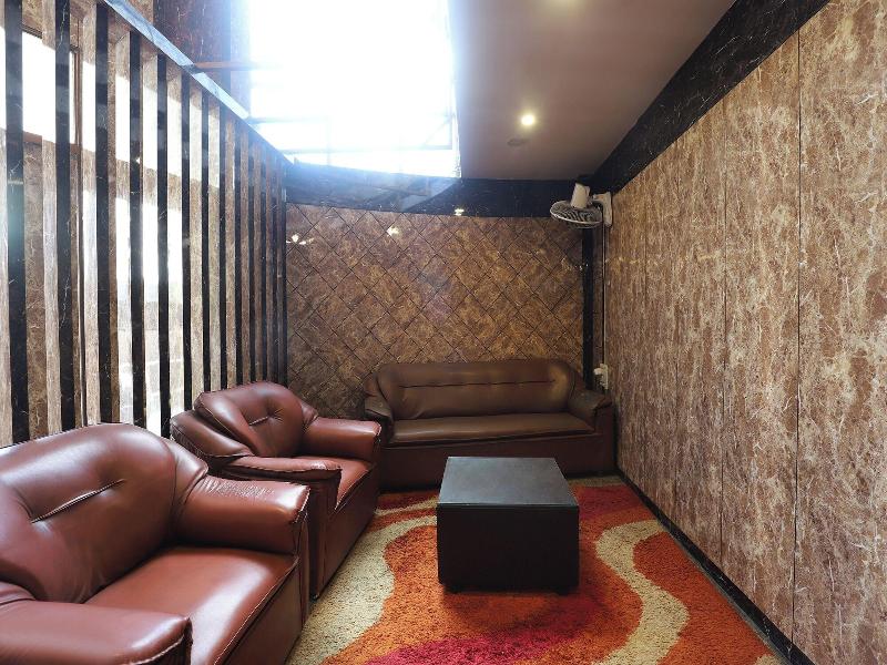 Fabhotel Chamiers Park image