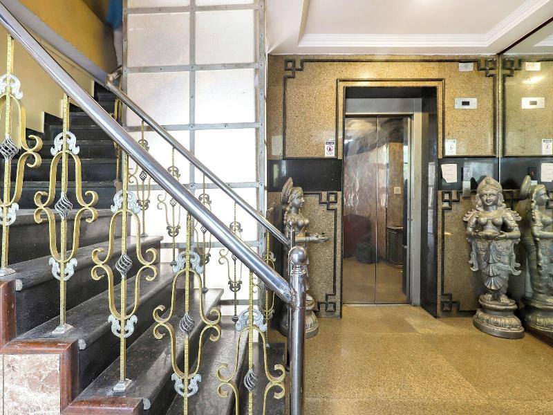 Fabhotel Chamiers Park image