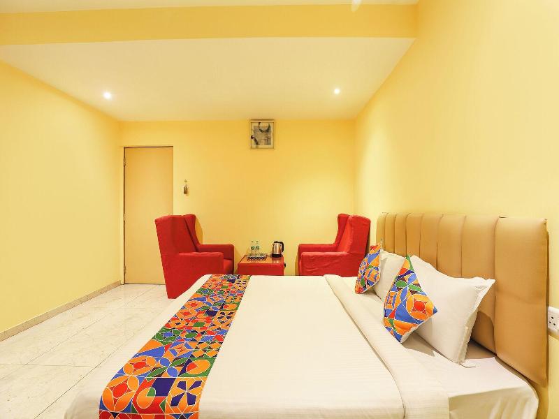 Fabhotel Chamiers Park image