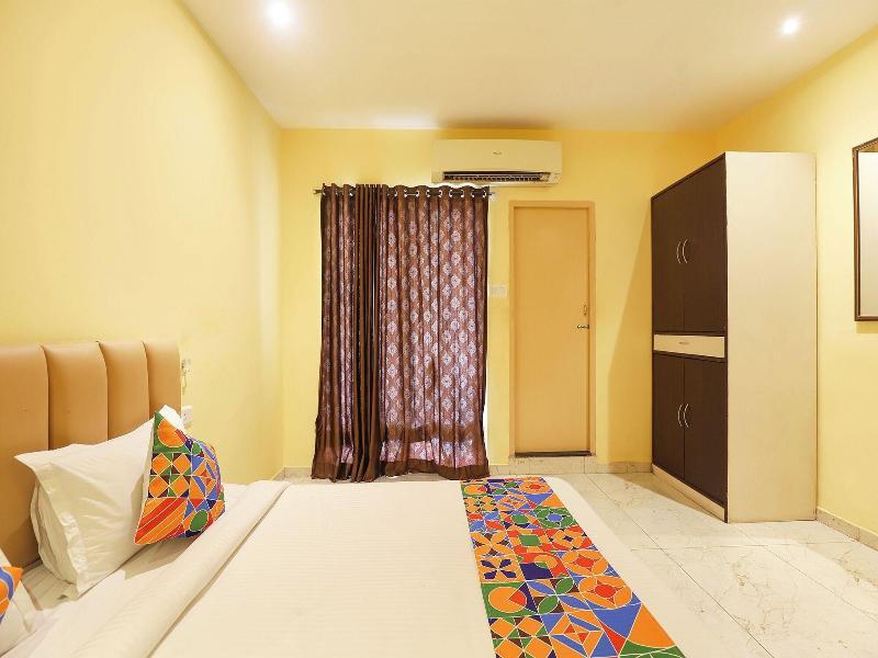Fabhotel Chamiers Park image