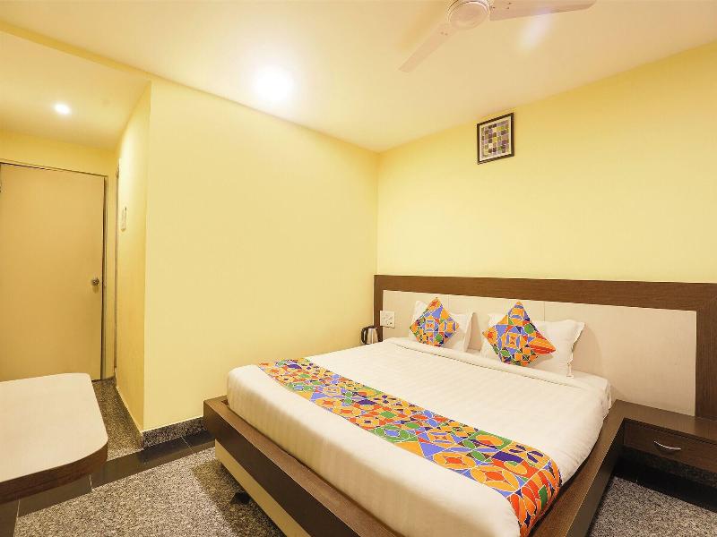 Fabhotel Chamiers Park image