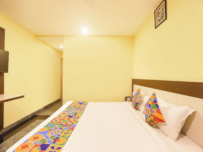 Fabhotel Chamiers Park image