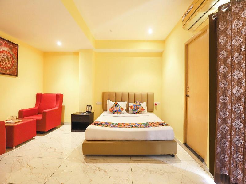 Fabhotel Chamiers Park image