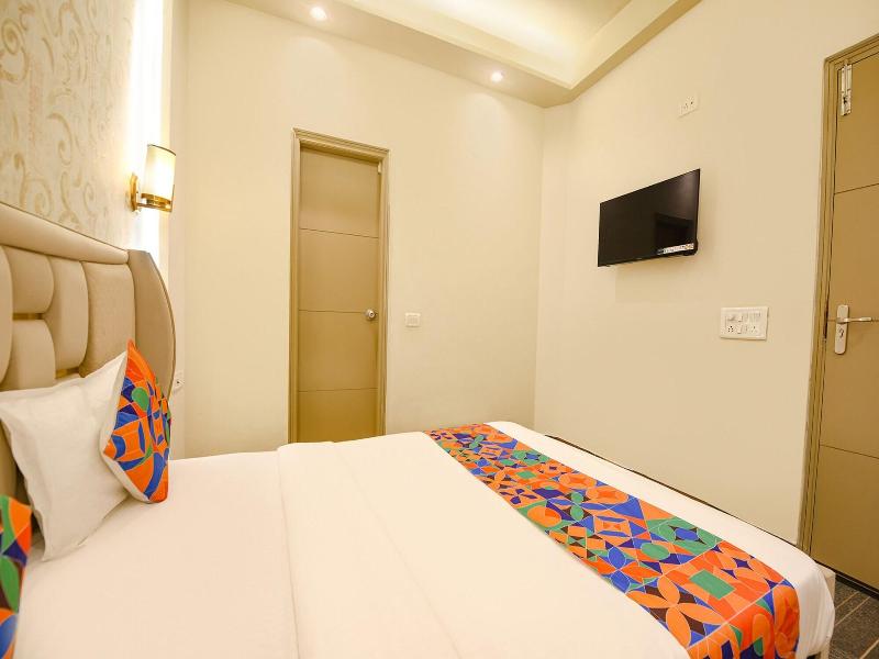 Fabhotel Vintage Inn image