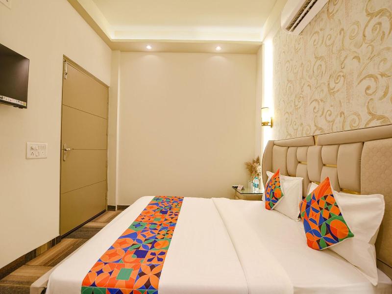 Fabhotel Vintage Inn image