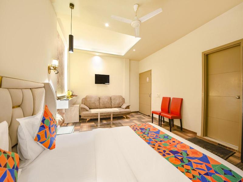 Fabhotel Vintage Inn image