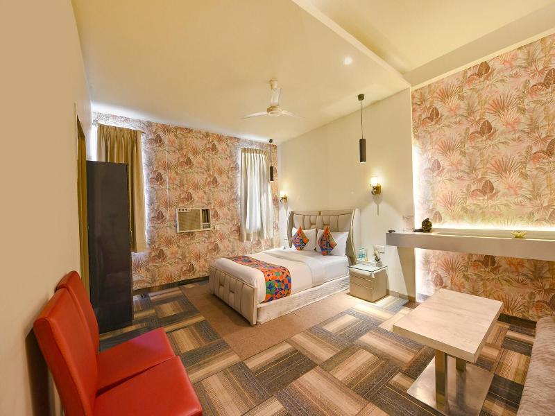 Fabhotel Vintage Inn image