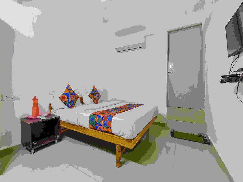 Fabexpress Himalaya Inn - Inside Himalaya Mall image