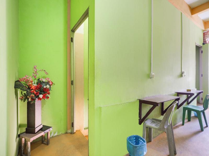Hotel O Bilqis Homestay Nearthe Hot River, Dog R image