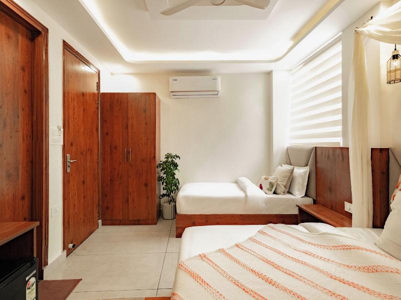 Hummingbird - A Luxury Stay image