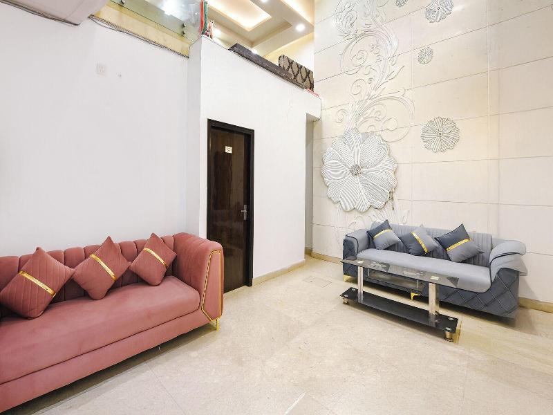 Fabhotel Golden Key Inn image