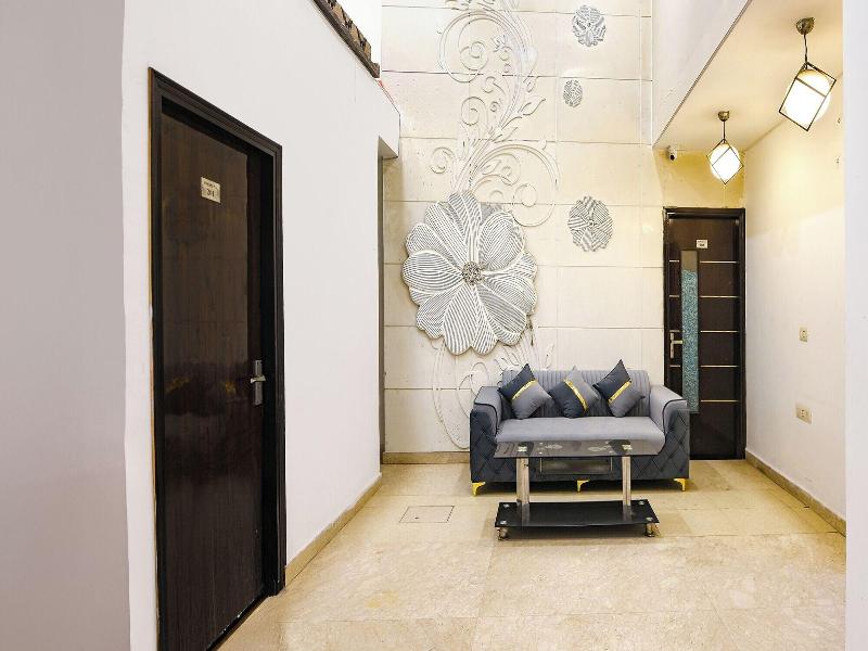 Fabhotel Golden Key Inn image