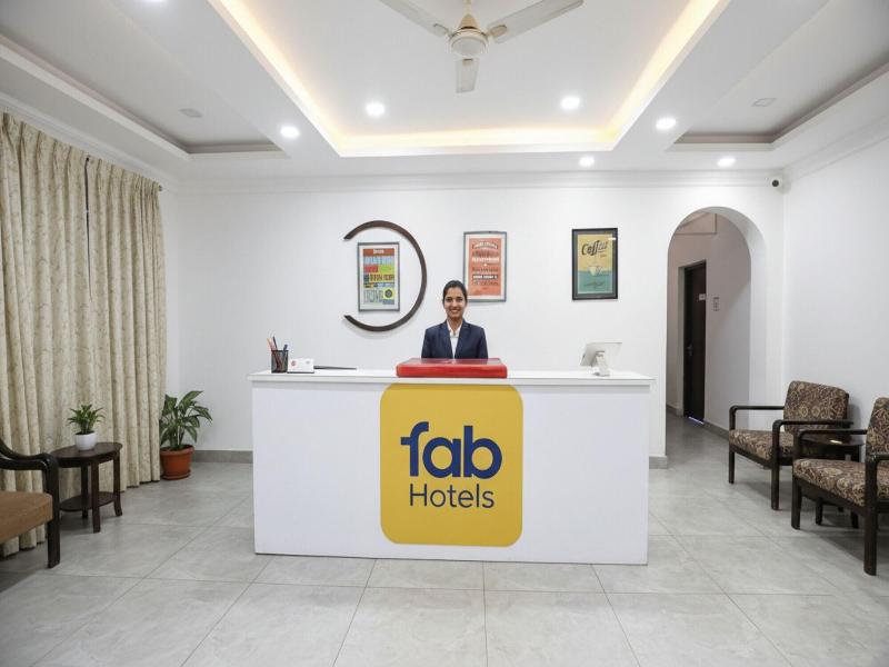 Fabhotel Golden Key Inn image