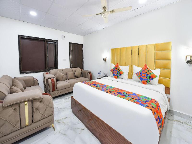 Fabhotel Golden Key Inn image