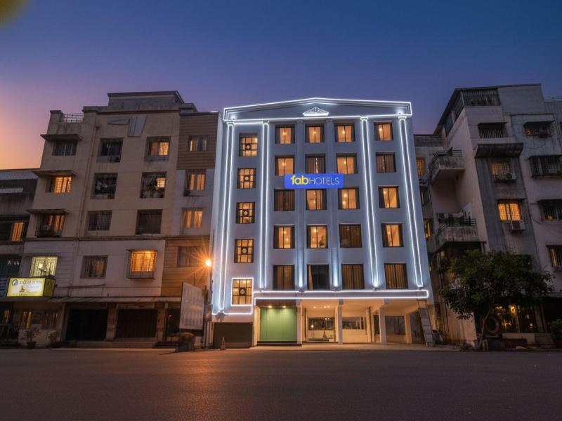 Fabhotel Royal Palace Inn image