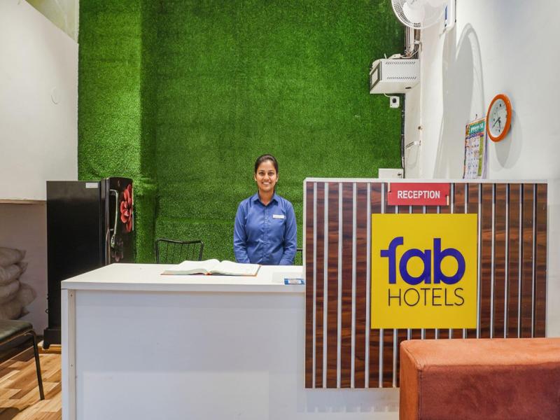 Fabhotel Royal Palace Inn image