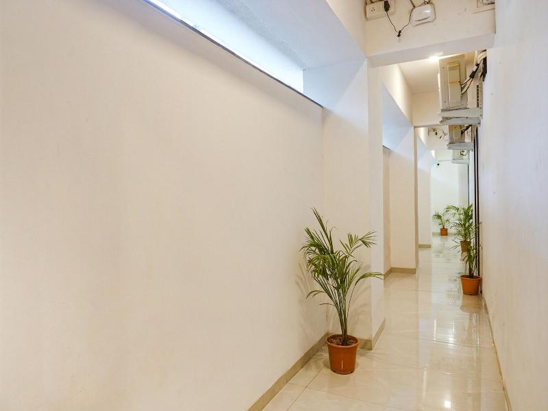 Fabhotel Royal Palace Inn image