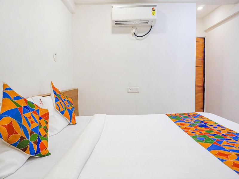 Fabhotel Royal Palace Inn image