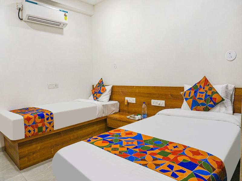 Fabhotel Royal Palace Inn image
