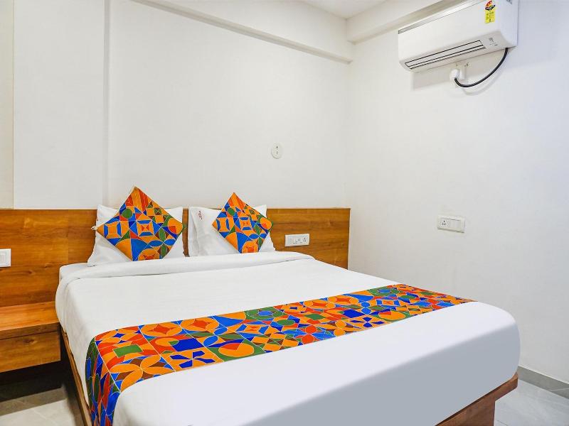 Fabhotel Royal Palace Inn image