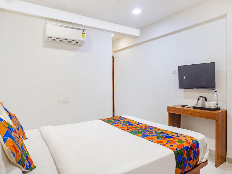 Fabhotel Royal Palace Inn image