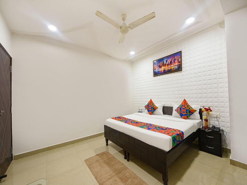 Fabhotel Silver Stone image