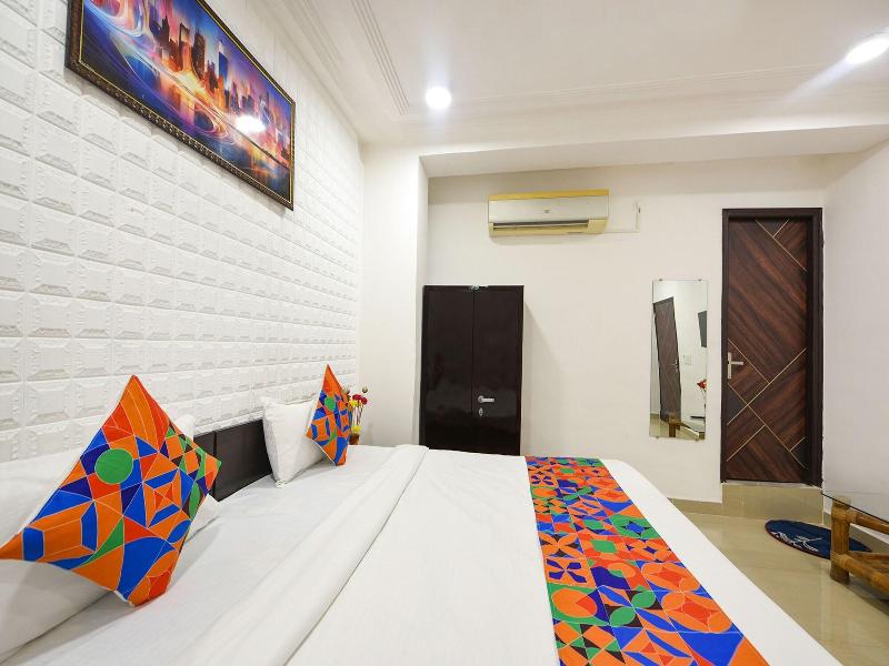 Fabhotel Silver Stone image