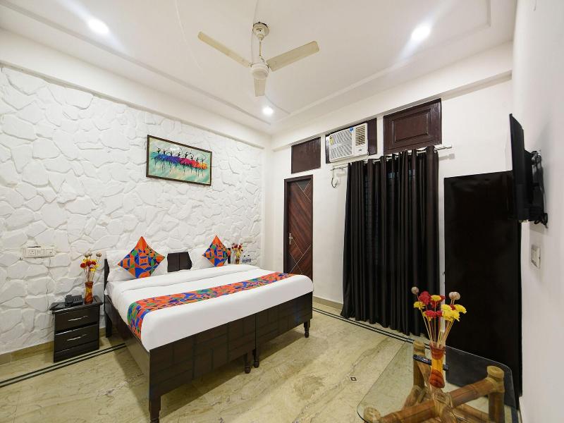 Fabhotel Silver Stone image