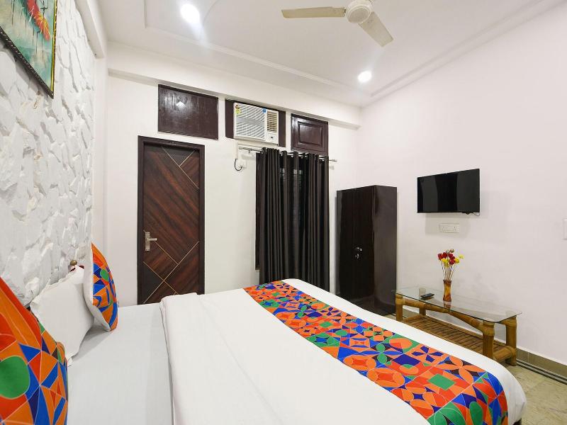 Fabhotel Silver Stone image