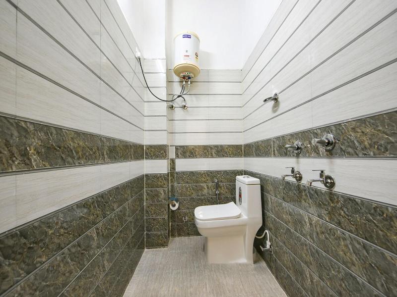 Fabhotel Silver Stone image