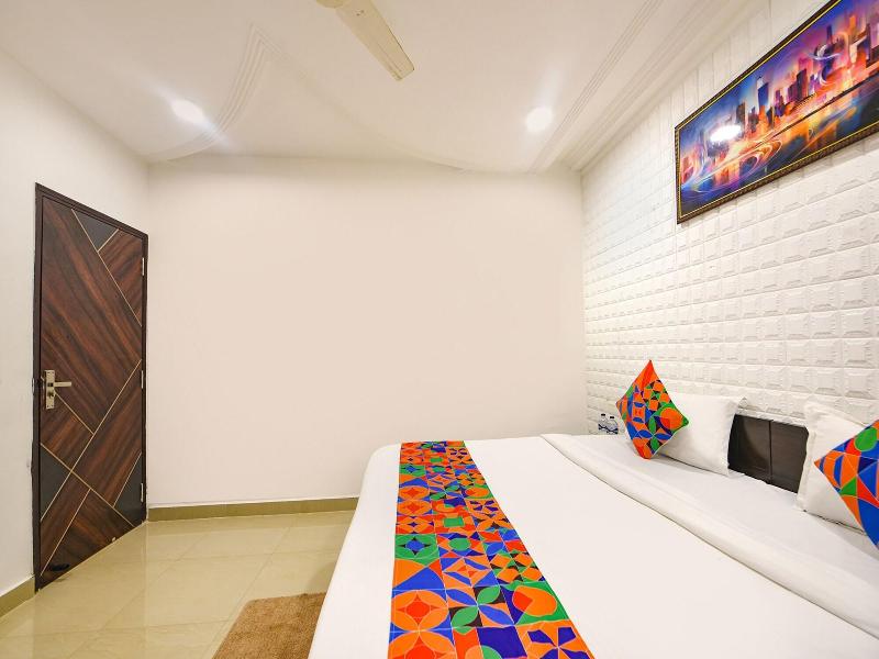 Fabhotel Silver Stone image