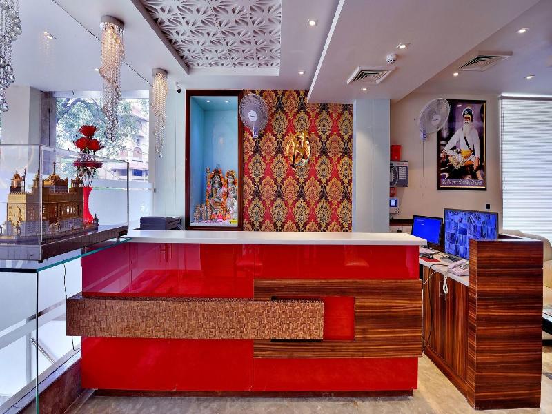 Grand Hridey 1 Minute From Railway Station - Amr