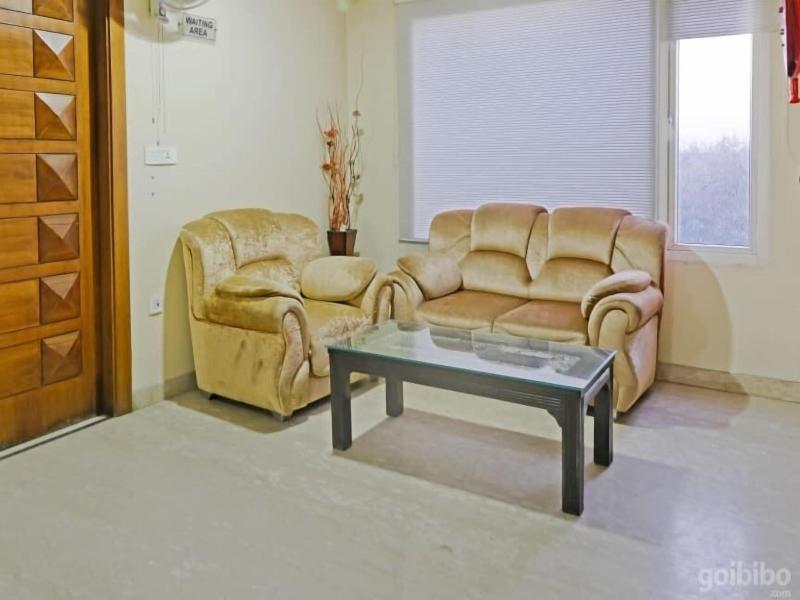 Grand Hridey 1 Minute From Railway Station - Amr