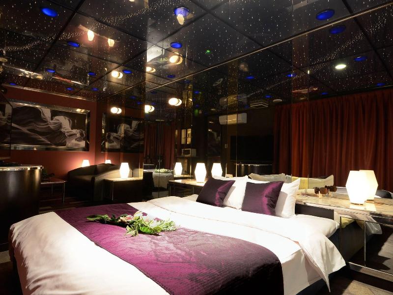 Hotel Chant - Adults Only image