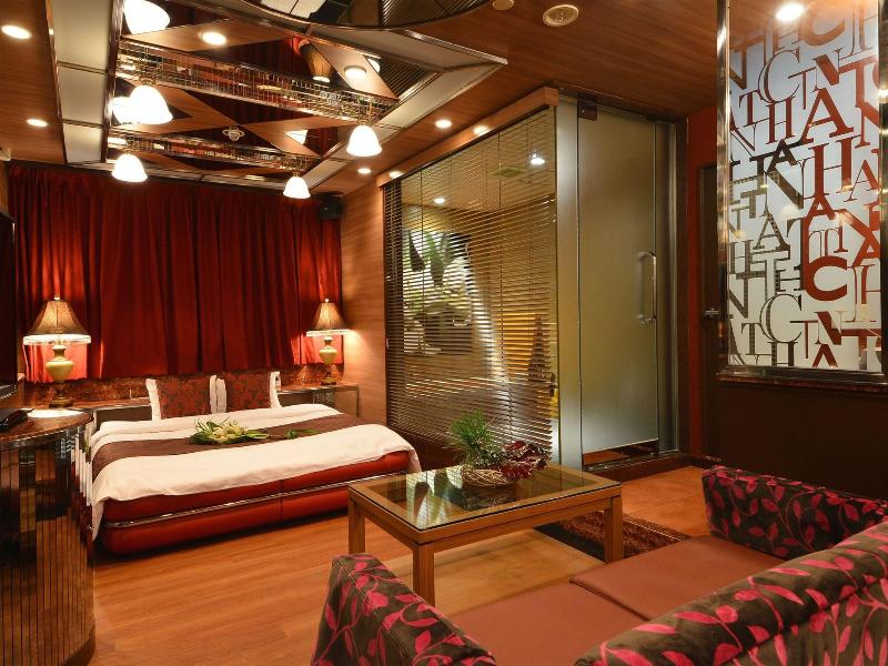 Hotel Chant - Adults Only image