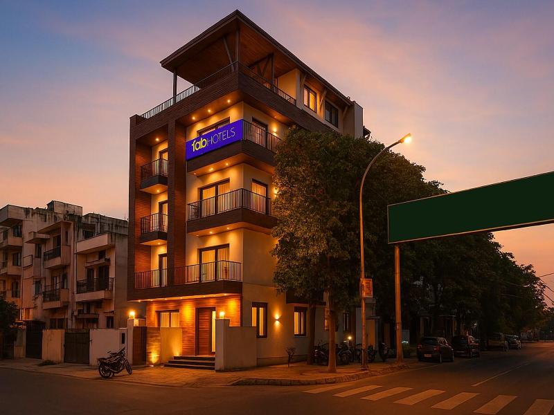 Fabhotel F9 Sector 19 image