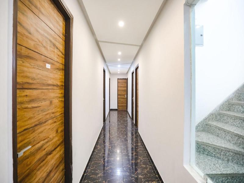 Fabhotel F9 Sector 19 image