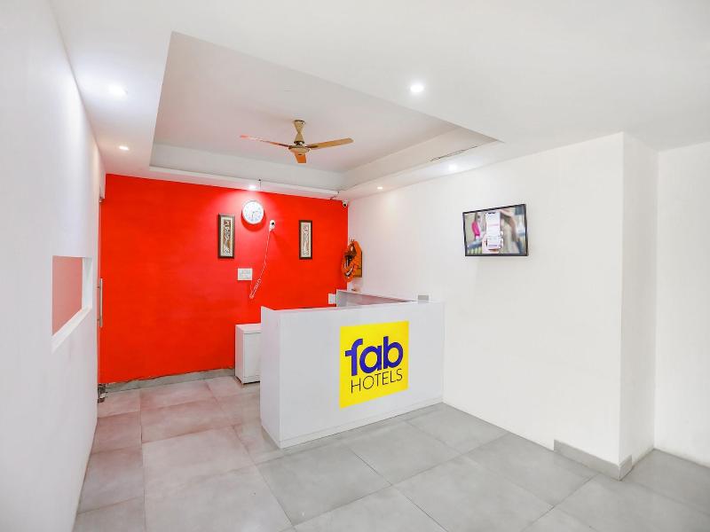 Fabhotel F9 Sector 19 image