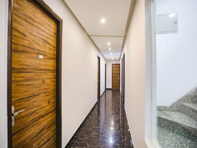 Fabhotel F9 Sector 19 image