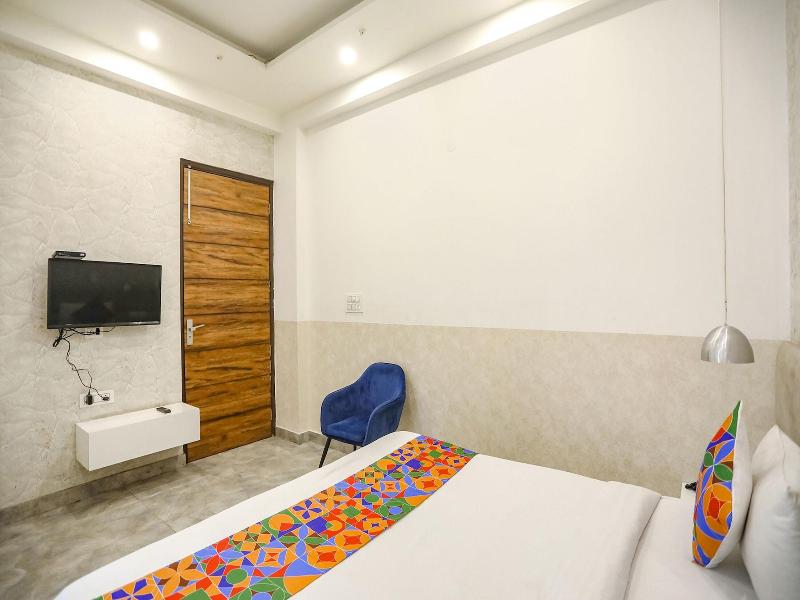 Fabhotel F9 Sector 19 image