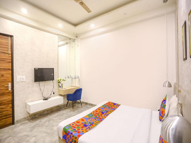 Fabhotel F9 Sector 19 image