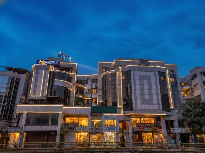 Fabhotel Skyland image
