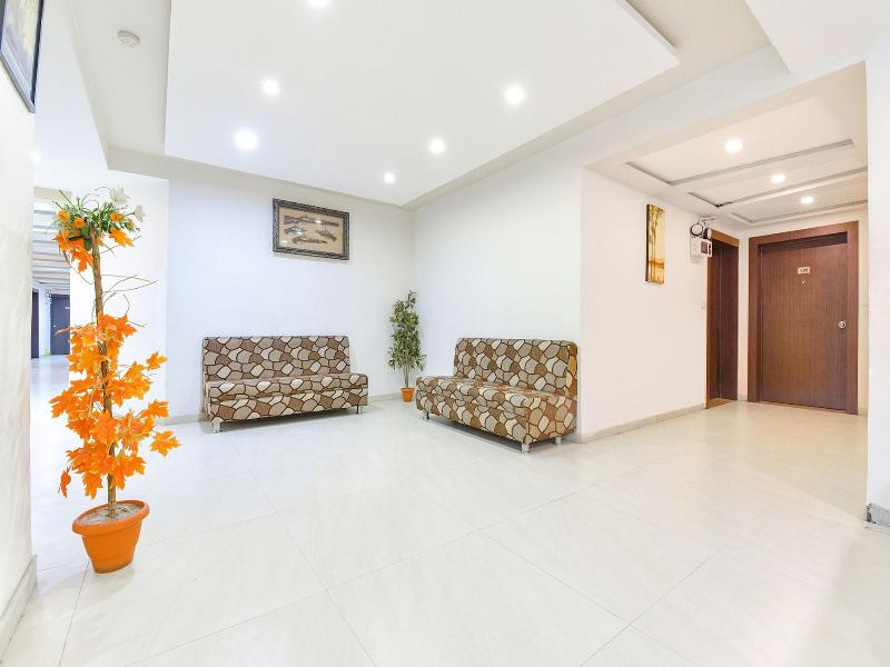 Fabhotel Skyland image