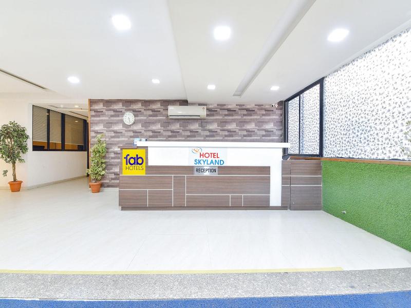 Fabhotel Skyland image