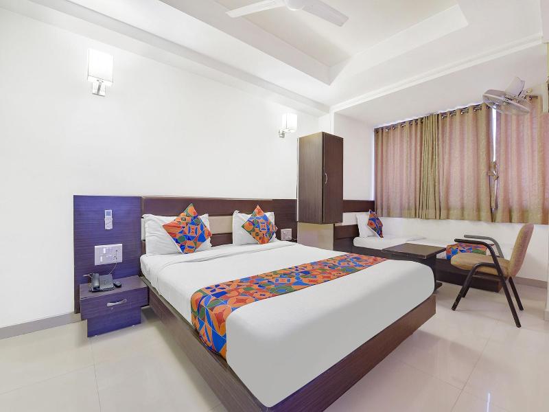 Fabhotel Skyland image